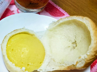 「ヤマザキ 薄皮 クリームパン 袋4個」のクチコミ画像 by おうちーママさん