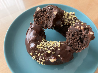 「ミスタードーナツ ブラックサンダーチョコレート」のクチコミ画像 by こつめかわうそさん