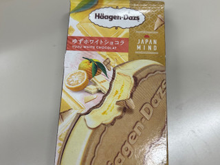 「ハーゲンダッツ クリスピーサンド ゆずホワイトショコラ 箱60ml」のクチコミ画像 by ぱりんこさん