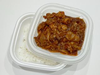 「ファミリーマート 旨辛みそ豚バラ丼」のクチコミ画像 by ばぶたろうさん