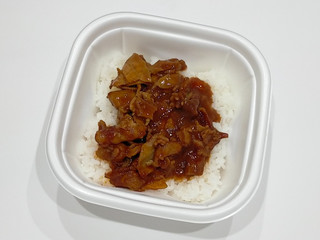 「ファミリーマート 旨辛みそ豚バラ丼」のクチコミ画像 by ばぶたろうさん