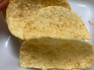 「YBC チップスター うなぎの蒲焼味 箱45g」のクチコミ画像 by gologoloさん