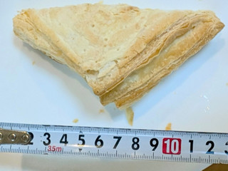 「セブン＆アイ セブンプレミアム 三角おさつパイ 2個」のクチコミ画像 by はるなつひさん