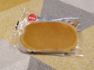 「セブン＆アイ セブンプレミアム 焼き栗風 蒸しケーキ」のクチコミ画像 by やっぺさん