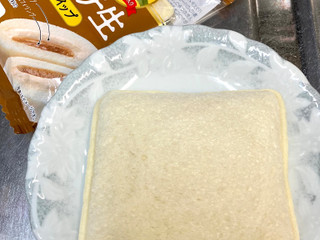 「ヤマザキ ランチパック とろリッチ生 マロンホイップ」のクチコミ画像 by mika.さん