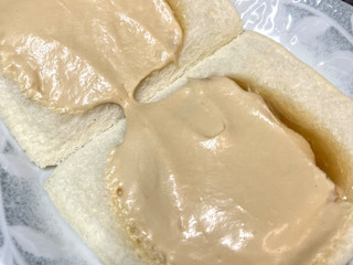 「ヤマザキ ランチパック とろリッチ生 マロンホイップ」のクチコミ画像 by mika.さん