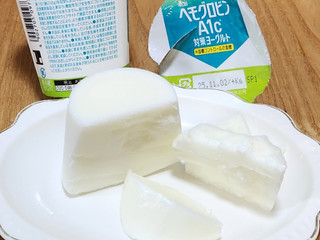 「明治 ヘモグロビンA1c対策ヨーグルト カップ112g」のクチコミ画像 by みにぃ321321さん