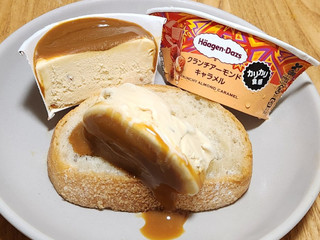 「ハーゲンダッツ ミニカップ クランチアーモンドキャラメル カップ92ml」のクチコミ画像 by みにぃ321321さん