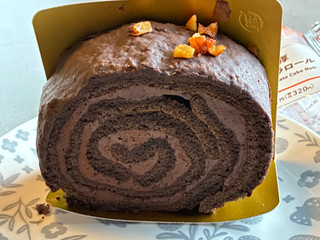 「ファミリーマート ファミマルSweets 濃厚ショコラロール」のクチコミ画像 by chickyさん