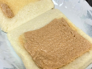 「ヤマザキ ランチパック ピーナッツ 袋2個」のクチコミ画像 by mika.さん