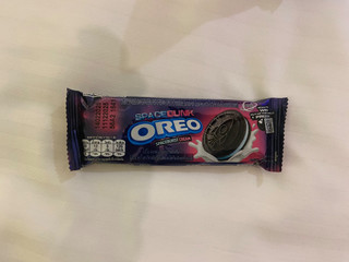 「ナビスコ オレオ スペースダンク スペシャル宇宙デザインクッキー 箱5枚×4」のクチコミ画像 by Jasonさん