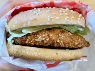 「マクドナルド 油淋鶏マヨチキン」のクチコミ画像 by シアンさん