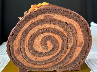 「ファミリーマート ファミマルSweets 濃厚ショコラロール」のクチコミ画像 by パン太郎さん