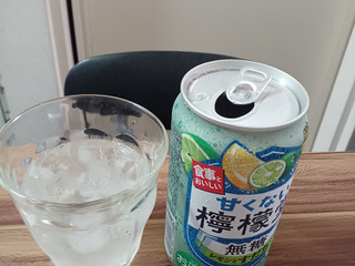 「コカ・コーラ 甘くない檸檬堂 無糖レモンとすだち 缶350ml」のクチコミ画像 by 鉄腕子さん