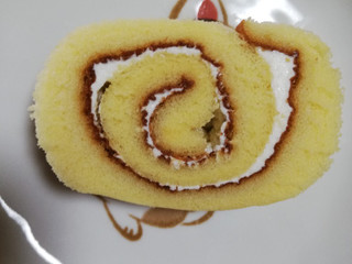 中評価】ヤマザキ 5つに切ったロールケーキ バニラの感想・クチコミ