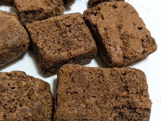 「オールハーツ・カンパニー 世にもおいしい 割れチョコブラウニー 袋140g」のクチコミ画像 by ミヌゥさん