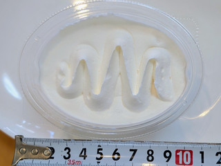 「モンテール 小さな洋菓子店 クリーミーDolce・ホワイトティラミス」のクチコミ画像 by はるなつひさん