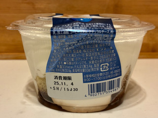 「モンテール 小さな洋菓子店 クリーミーDolce・ホワイトティラミス」のクチコミ画像 by パン太郎さん