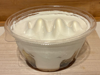 「モンテール 小さな洋菓子店 クリーミーDolce・ホワイトティラミス」のクチコミ画像 by パン太郎さん