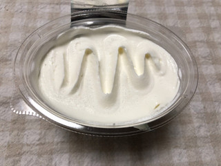 「モンテール 小さな洋菓子店 クリーミーDolce・ホワイトティラミス」のクチコミ画像 by nagomi7さん