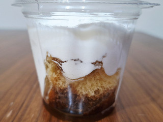 「モンテール 小さな洋菓子店 クリーミーDolce・ホワイトティラミス」のクチコミ画像 by フローライトさん