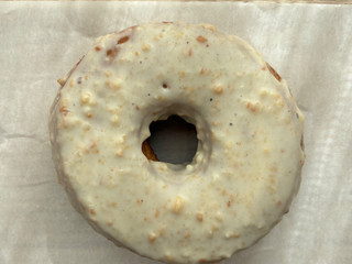 「スターバックス ホワイトチョコマカダミアドーナツ」のクチコミ画像 by パン太郎さん