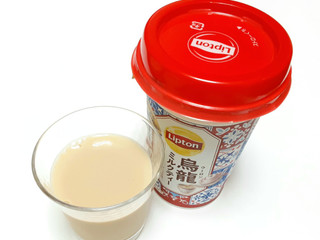 「リプトン 烏龍ミルクティー 240ml」のクチコミ画像 by つなさん