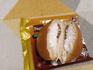 「Pasco たっぷりホイップマロンあんぱん 袋1個」のクチコミ画像 by やっぺさん