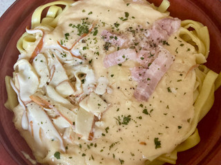 「ローソン ソースたっぷり生パスタ スモークチーズカルボナーラ」のクチコミ画像 by AuVieuxさん