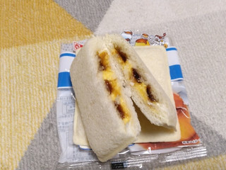 「ヤマザキ ランチパック プリン風味」のクチコミ画像 by やっぺさん