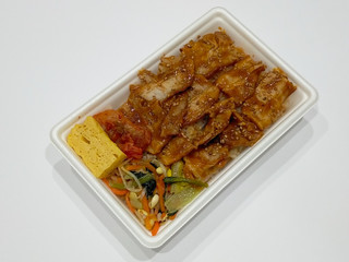 「セブン-イレブン 韓国風 炭火豚焼肉弁当」のクチコミ画像 by ばぶたろうさん