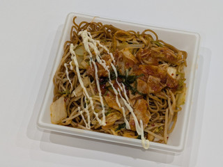 「セブン-イレブン 旨辛豚キムチ焼そば マヨネーズ付き」のクチコミ画像 by ばぶたろうさん