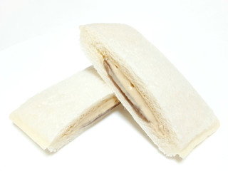 「ヤマザキ ランチパック とろリッチ生 マロンホイップ」のクチコミ画像 by つなさん