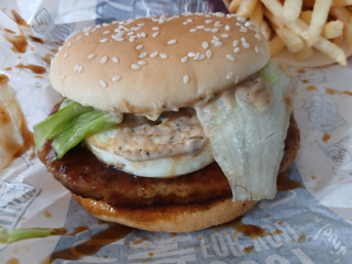 「マクドナルド 焦がしにんにくマヨたまごてりやき」のクチコミ画像 by あんよさん