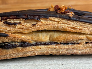 「セブン＆アイ セブンプレミアム ベイクドショコラパイ」のクチコミ画像 by パン太郎さん