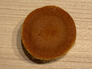 「セブン-イレブン 紅茶に恋する ミルクティーどら」のクチコミ画像 by パン太郎さん