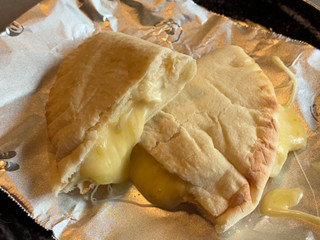 「ローソン ピザロール クアトロフォルマッジ」のクチコミ画像 by chickyさん