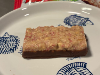 「有楽製菓 ミルクないちごのサンダー 袋1本」のクチコミ画像 by chickyさん