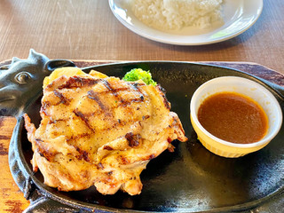 「フォルクス フォルクスチキンステーキランチ」のクチコミ画像 by ぱぴぴさん