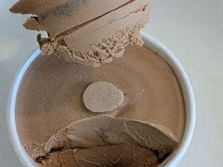 「ハーゲンダッツ ミニカップ ガナッシュショコラ カップ110ml」のクチコミ画像 by はるなつひさん