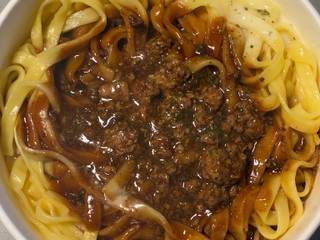 「セブン-イレブン 生パスタ ボロネーゼ チーズクリーミーソース」のクチコミ画像 by chickyさん