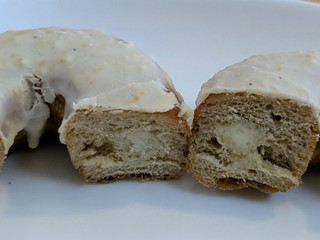 「スターバックス ホワイトチョコマカダミアドーナツ」のクチコミ画像 by はるなつひさん