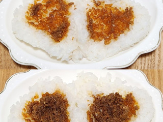 「セブン-イレブン こだわりおむすび黒豚肉味噌 九州産黒豚使用」のクチコミ画像 by みにぃ321321さん