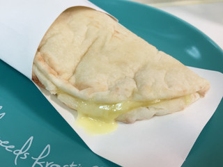 「ローソン ピザロール クアトロフォルマッジ」のクチコミ画像 by こつめかわうそさん