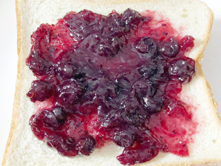 「神戸物産 カシスジャム 400g」のクチコミ画像 by コーンスナック好きさん