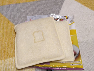 「ヤマザキ ランチパック 栗つぶ入りあんバターと芋あんバター」のクチコミ画像 by やっぺさん