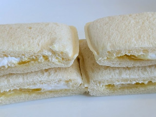 「ヤマザキ ランチパック ドイツ産岩塩入りマロンあん＆ホイップ」のクチコミ画像 by はるなつひさん