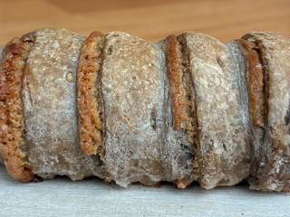 「セブン＆アイ セブンプレミアム ザクザクサンホルンチョコ風味ホイップ」のクチコミ画像 by パン太郎さん