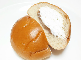 「Pasco たっぷりホイップマロンあんぱん 袋1個」のクチコミ画像 by つなさん