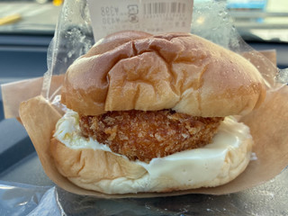 高評価】ローソン まちかど厨房 濃厚グラタンコロッケバーガーの感想